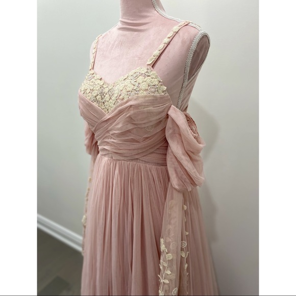 Blush pink gown with cream hand embroidery - Picture 2 of 4